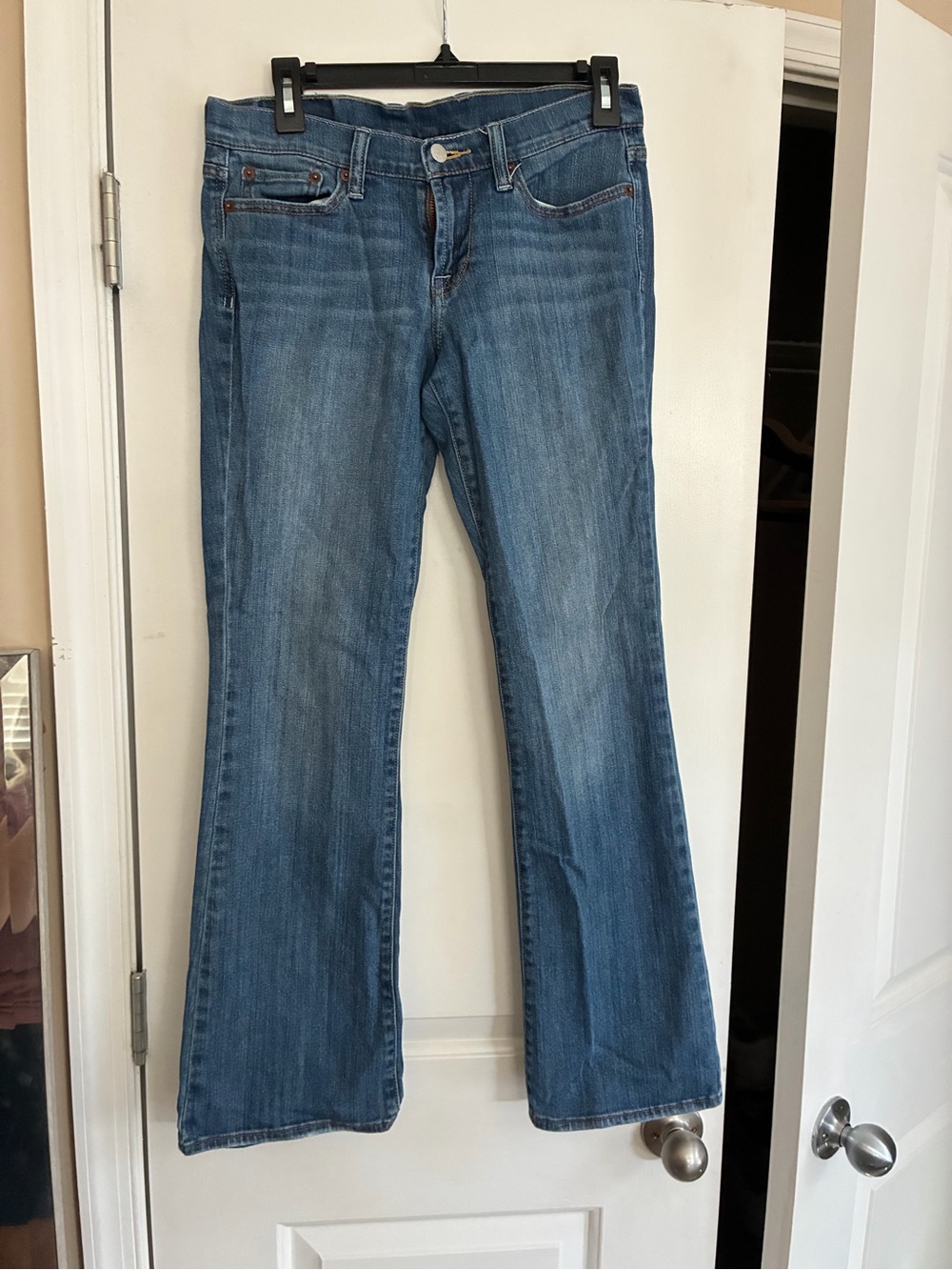 Lucky Brand Women's Medium Blue Bootcut Jeans with Subtle Fading